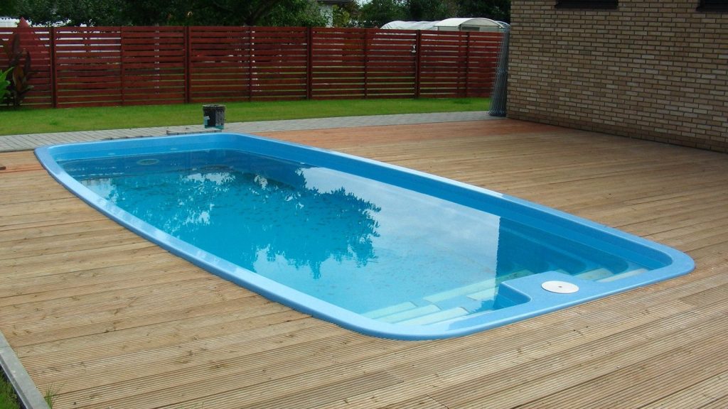 swimming pool contractors